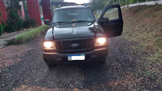 FORD RANGER 2.3 XLT 16V 4X2 CD GASOLINA 4P MANUAL